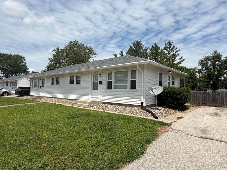 3523-3525 Tripp St, Ames, IA for sale - Building Photo - Image 2 of 10