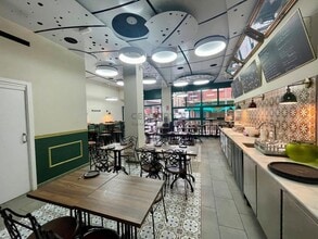 Commerce de détail dans Sant Boi de Llobregat, Barcelona à louer Photo intérieure- Image 2 de 21