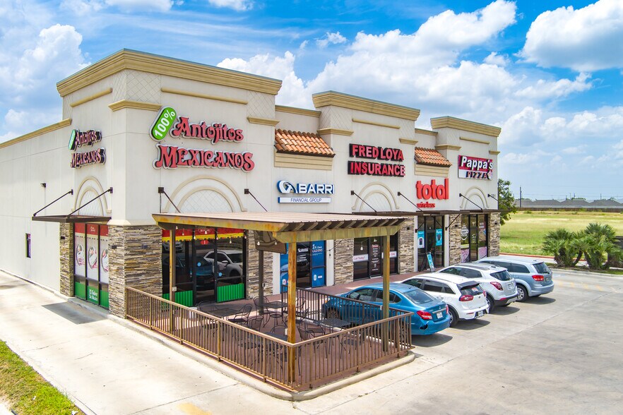 301 N Alton Blvd, Alton, TX à vendre - Photo du bâtiment - Image 2 de 5