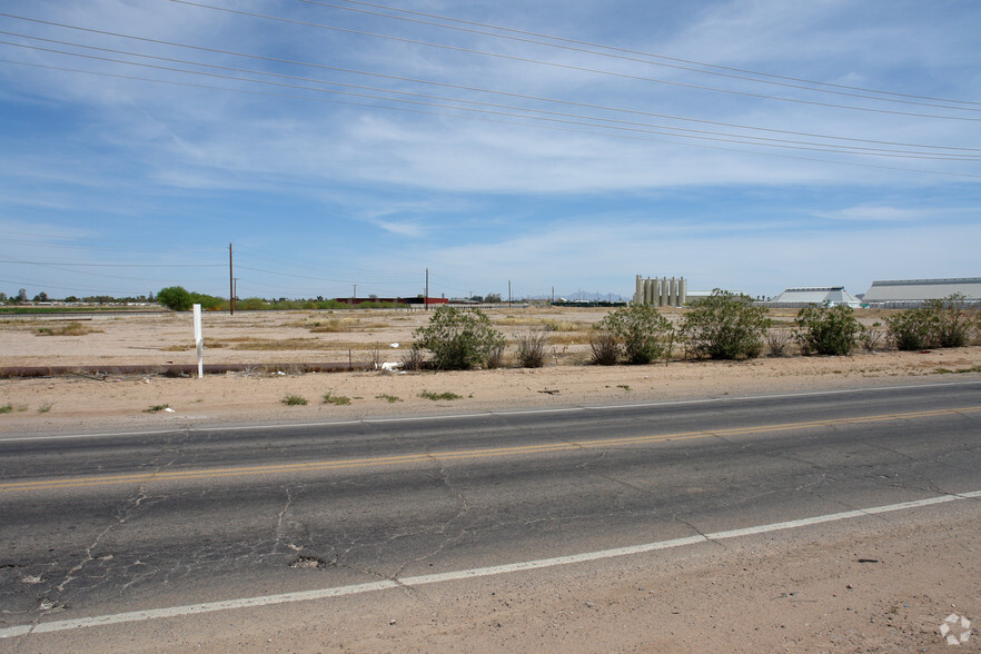 1398 N Thornton Rd, Casa Grande, AZ à vendre - Photo principale - Image 1 de 11