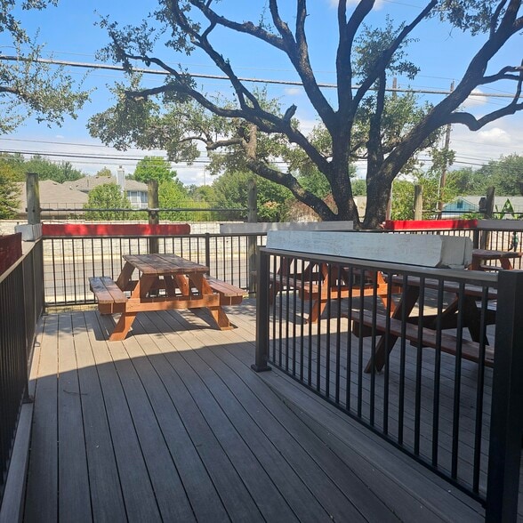 14735 Bratton Ln, Austin, TX for lease - Building Photo - Image 3 of 8