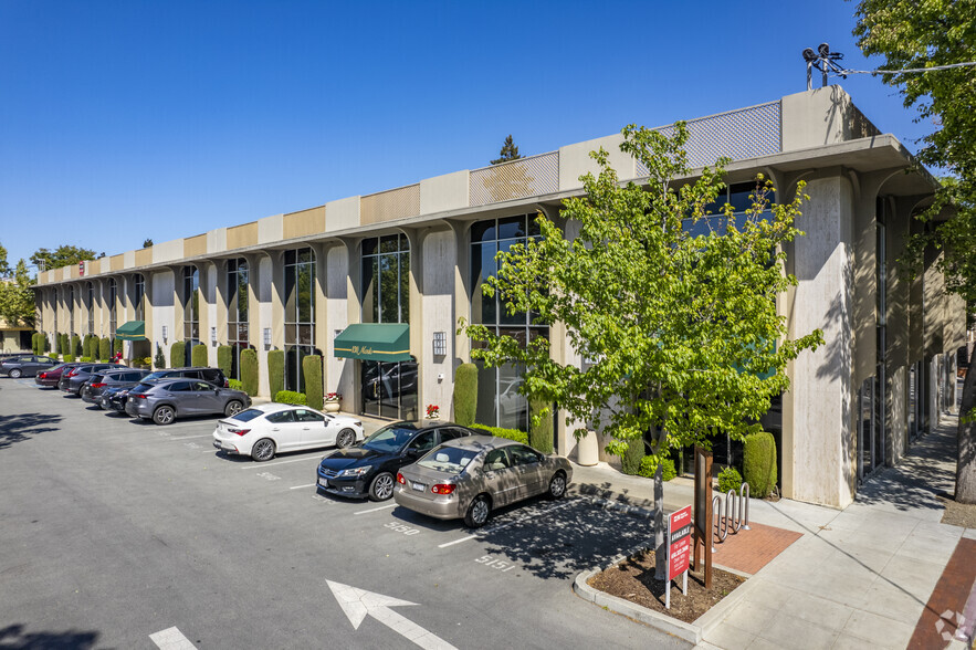 800-830 Menlo Ave, Menlo Park, CA à louer - Photo du bâtiment - Image 1 de 5