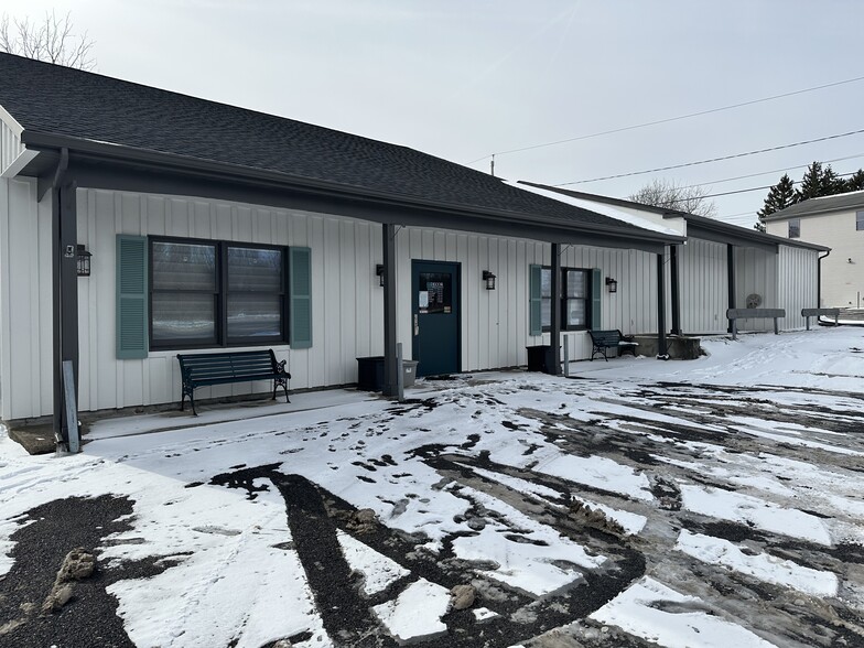 5900 E Seneca Tpke, Jamesville, NY à vendre - Photo principale - Image 1 de 35