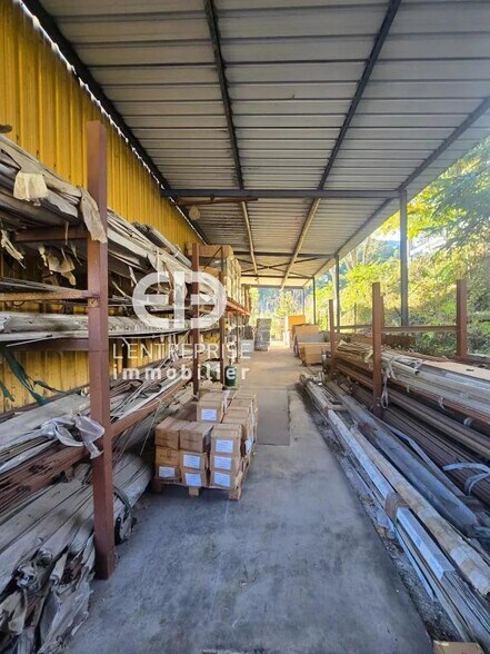 Industrial in Contes for lease - Building Photo - Image 3 of 7