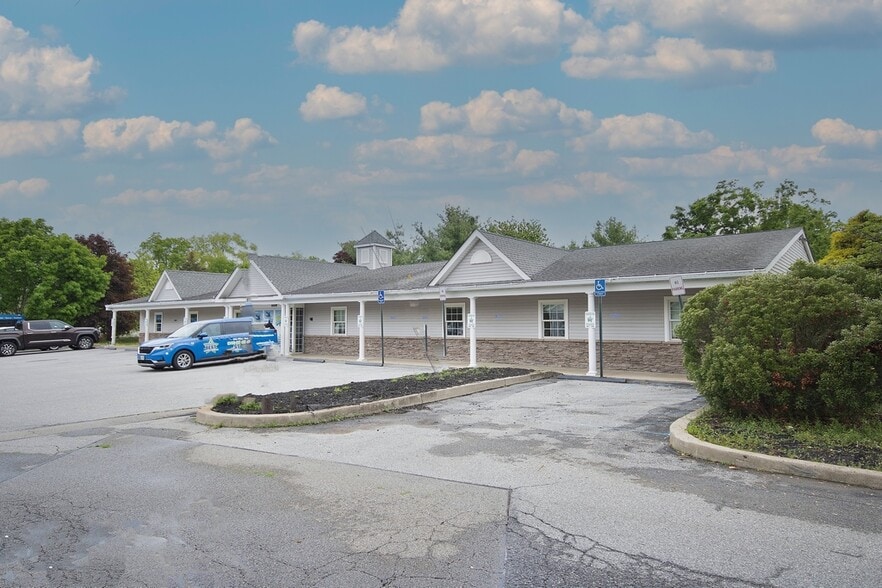 1559 Route 82, Hopewell Junction, NY for lease - Building Photo - Image 2 of 32
