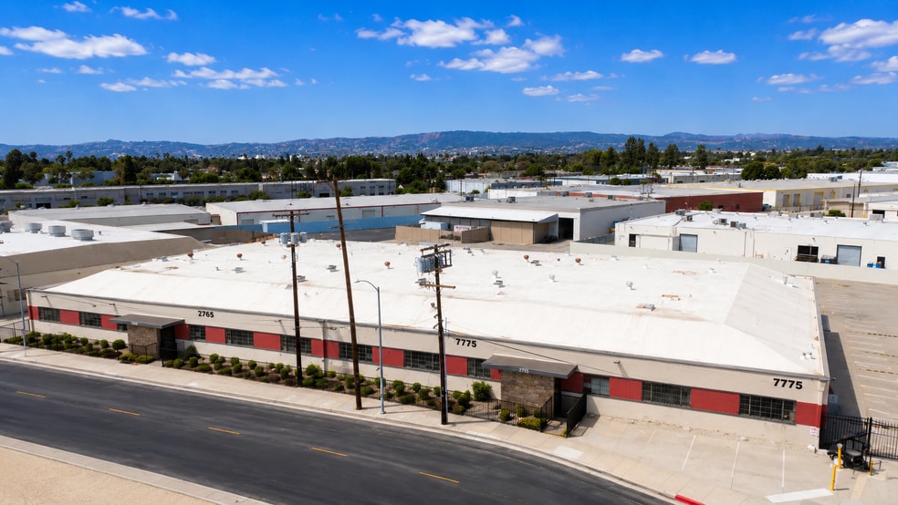 7765-7775 Kester Ave, Van Nuys, CA for lease - Building Photo - Image 2 of 8