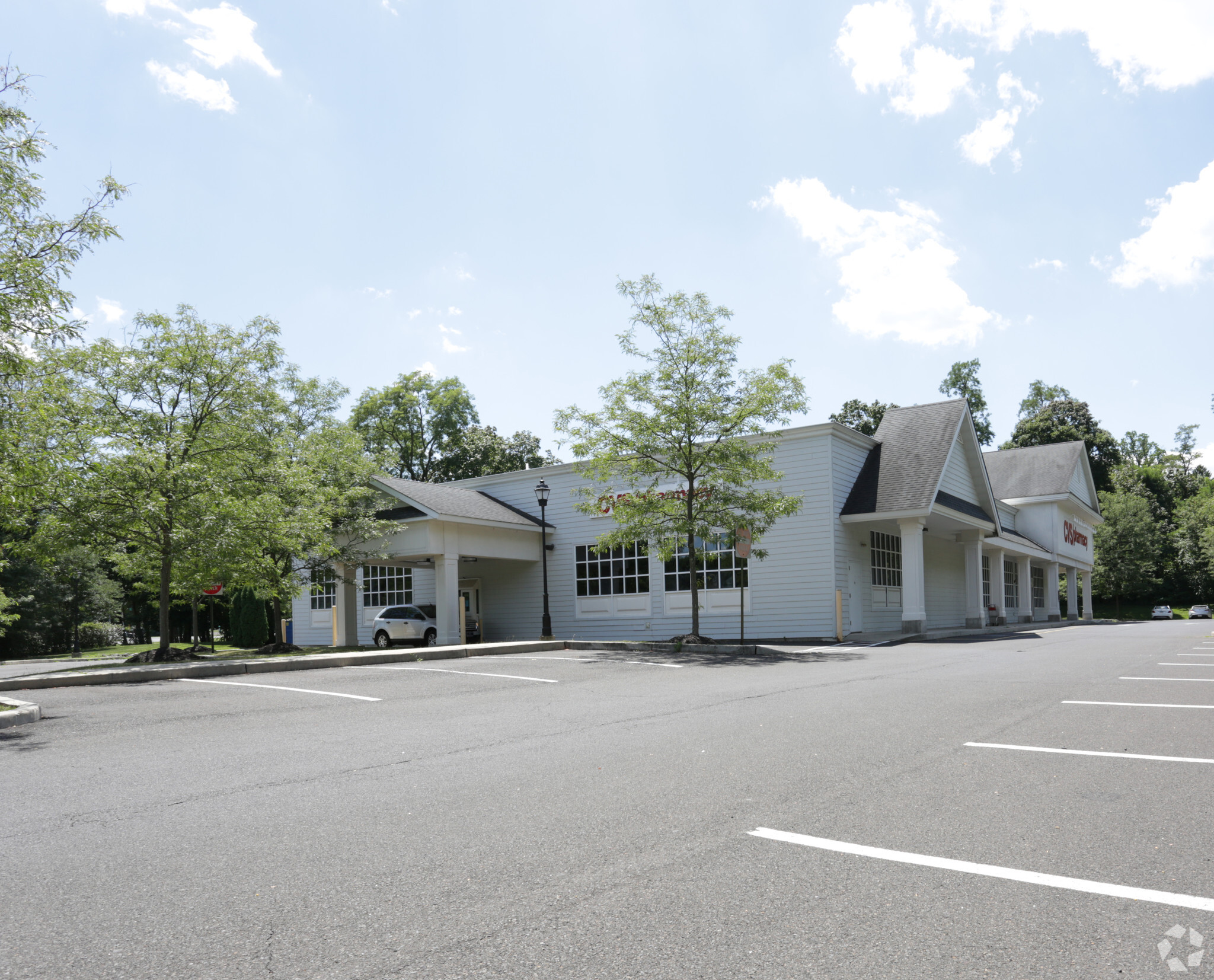 1675 Langhorne Yardley Rd, Morrisville, PA for lease Primary Photo- Image 1 of 6