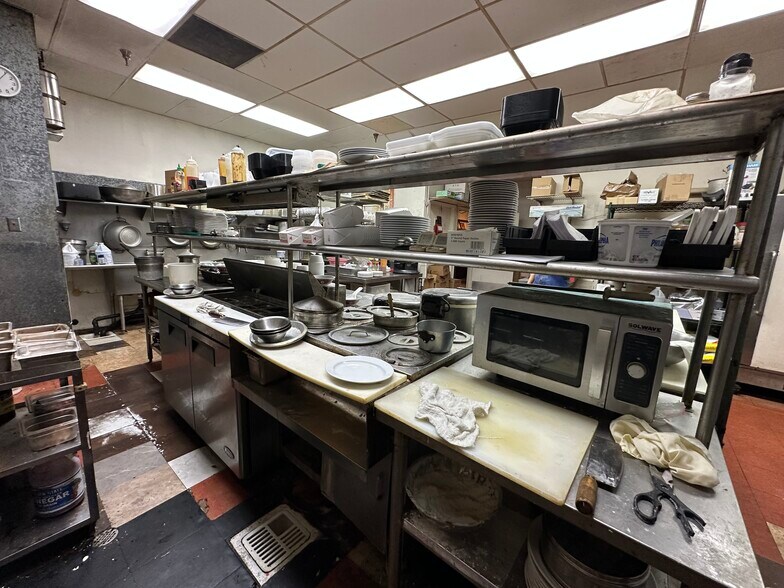 4020 E Main St, Ventura, CA à louer - Photo intérieure - Image 3 de 10