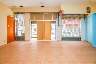 Plus de détails pour Multi-résidentiel à vendre