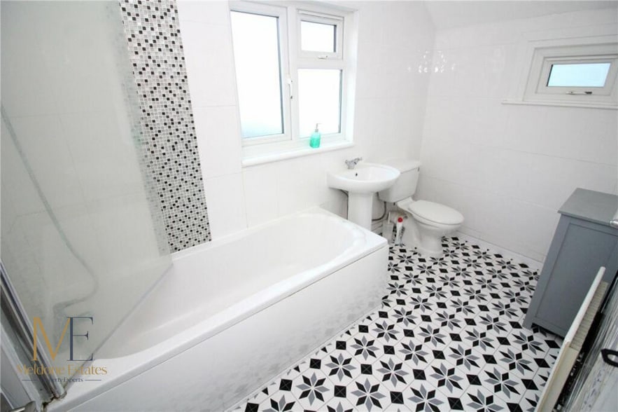 67 Pelham Road South, Gravesend à vendre - Photo intérieure - Image 3 de 6