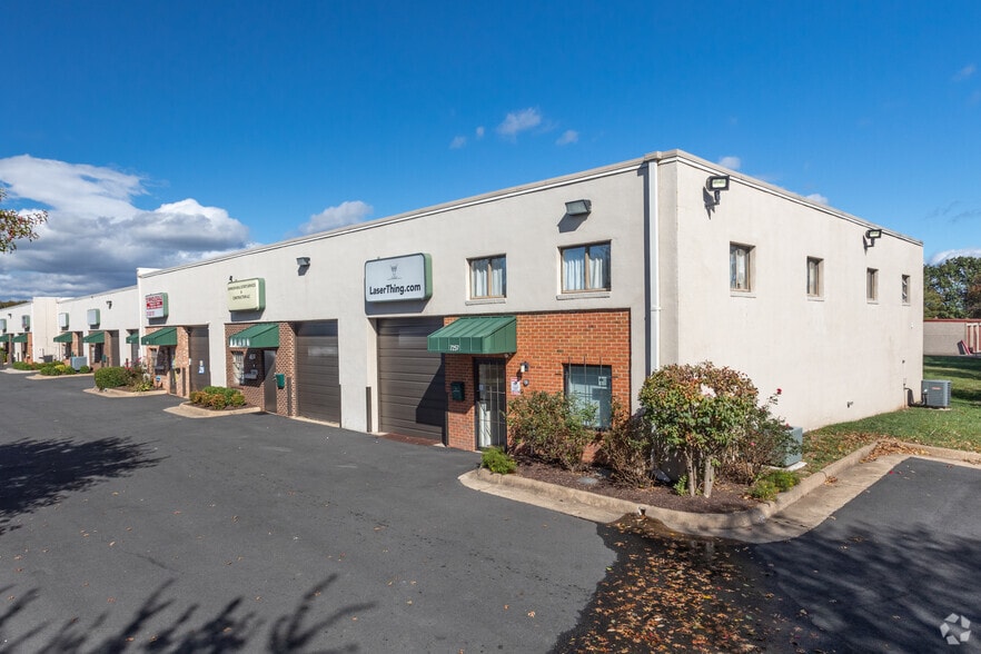 7241-7257 Gabe Ct, Manassas, VA for lease - Primary Photo - Image 1 of 14