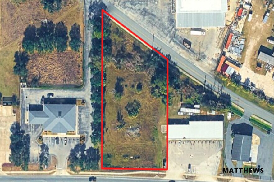 1049 NE 5th St, Crystal River, FL à vendre - Photo du bâtiment - Image 2 de 3