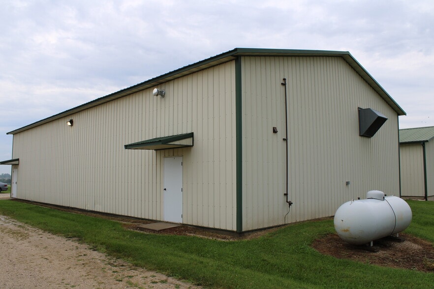 N4109 Cearns Rd, Fond Du Lac, WI for sale - Building Photo - Image 3 of 5