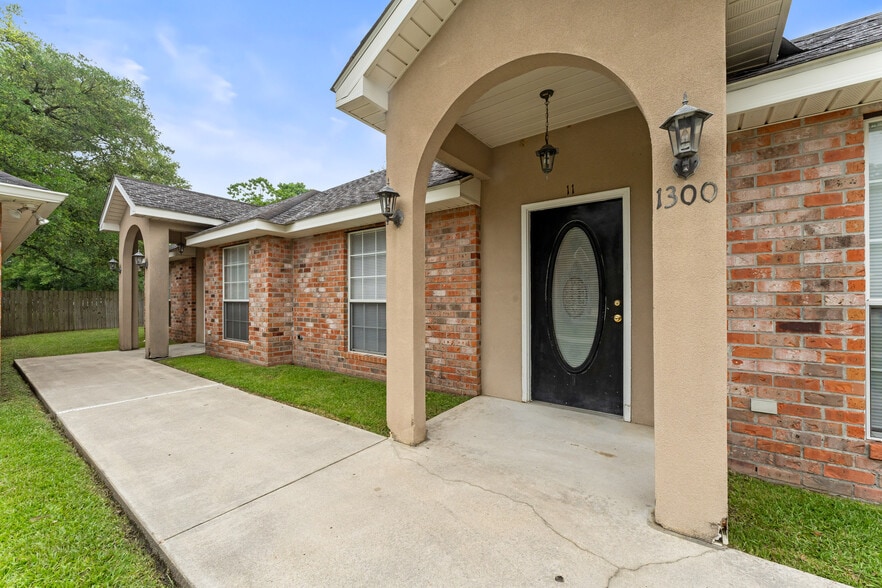 1300 S Range Rd, Hammond, LA à vendre - Photo du bâtiment - Image 2 de 28