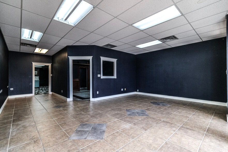 3209 34th St, Lubbock, TX for lease - Interior Photo - Image 3 of 17