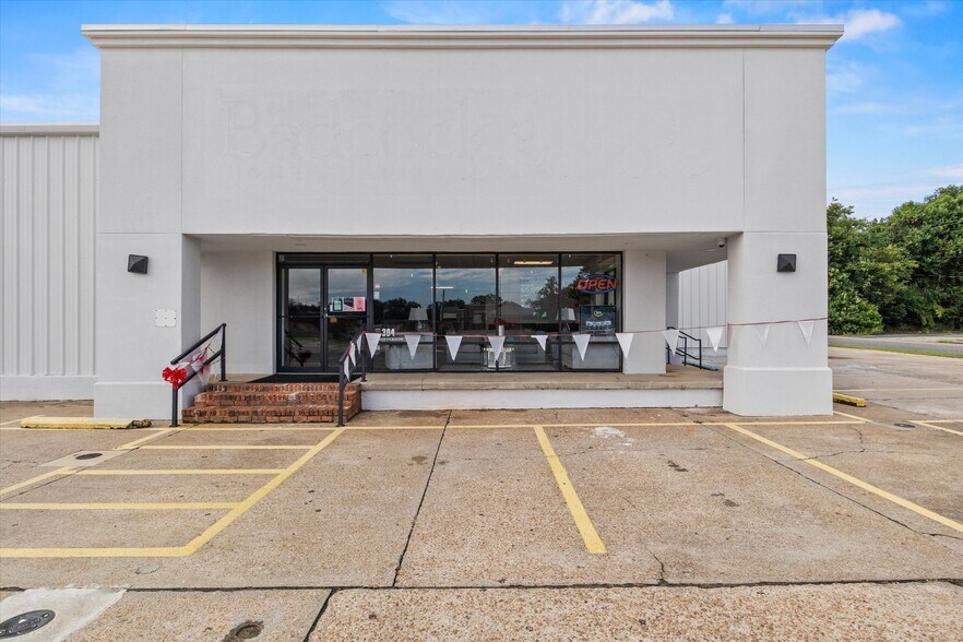 304 W Jefferson St, Quincy, FL à vendre - Photo du bâtiment - Image 3 de 57