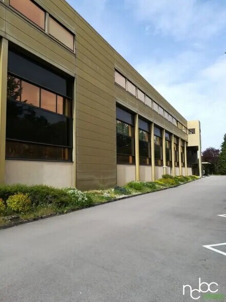 Office in Besançon for sale - Building Photo - Image 2 of 2