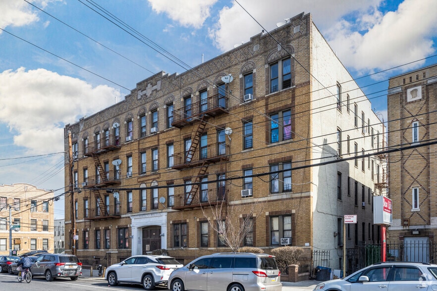 Boyland St Portfolio portfolio of 2 properties for sale on LoopNet.ca - Primary Photo - Image 1 of 2