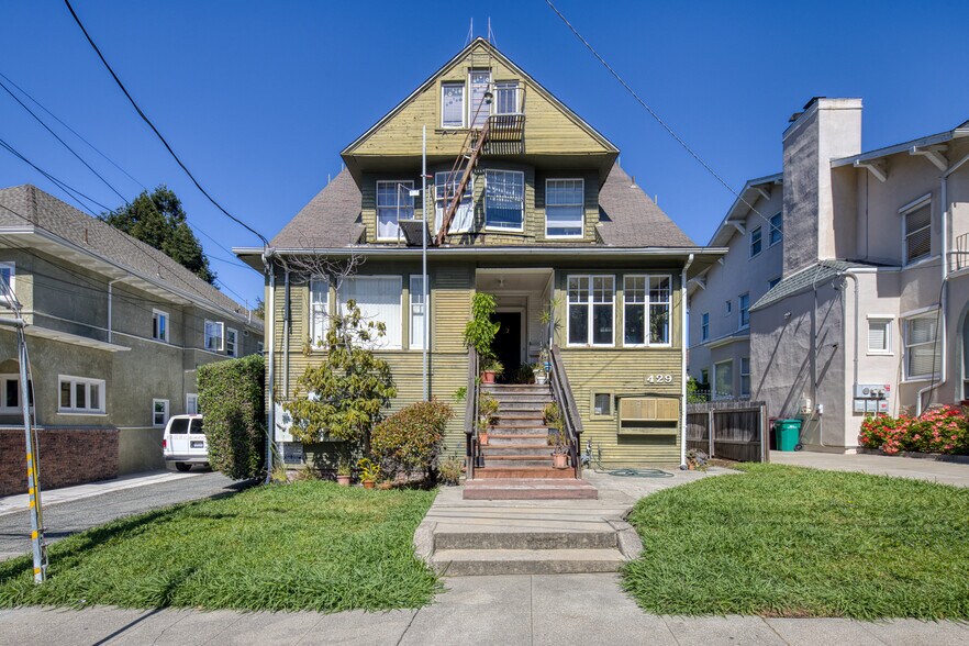 429 Vernon St, Oakland, CA à vendre - Photo du bâtiment - Image 2 de 14
