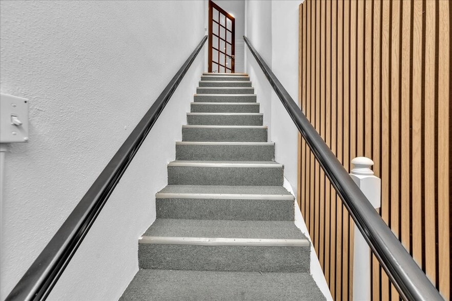 500 NE 25th St, Pompano Beach, FL for lease - Building Photo - Image 2 of 39