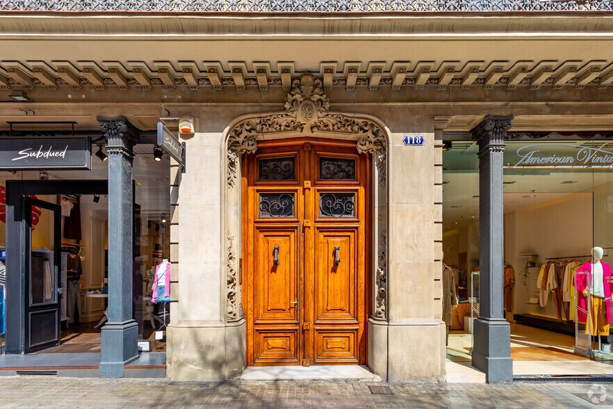 Rambla de Catalunya, 118, Barcelone, Barcelona à louer - Photo du bâtiment - Image 3 de 3