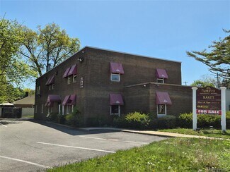 Plus de détails pour 121 W Oak St, Amityville, NY - Bureau à louer