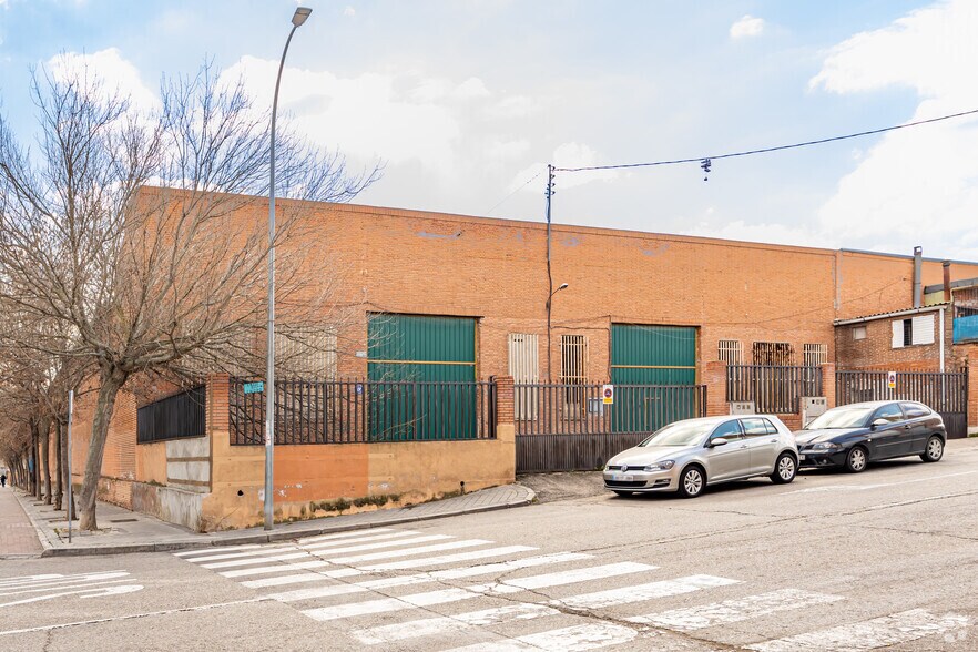 Industriel dans Torrejón de Ardoz, Madrid à vendre - Photo du bâtiment - Image 2 de 11