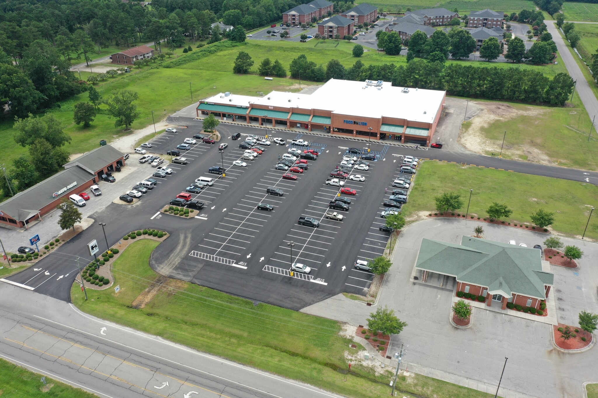 913 W 3rd St, Pembroke, NC for lease Primary Photo- Image 1 of 4