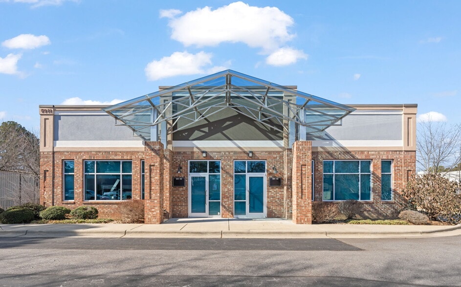 5011 Departure Dr, Raleigh, NC for sale - Primary Photo - Image 1 of 25