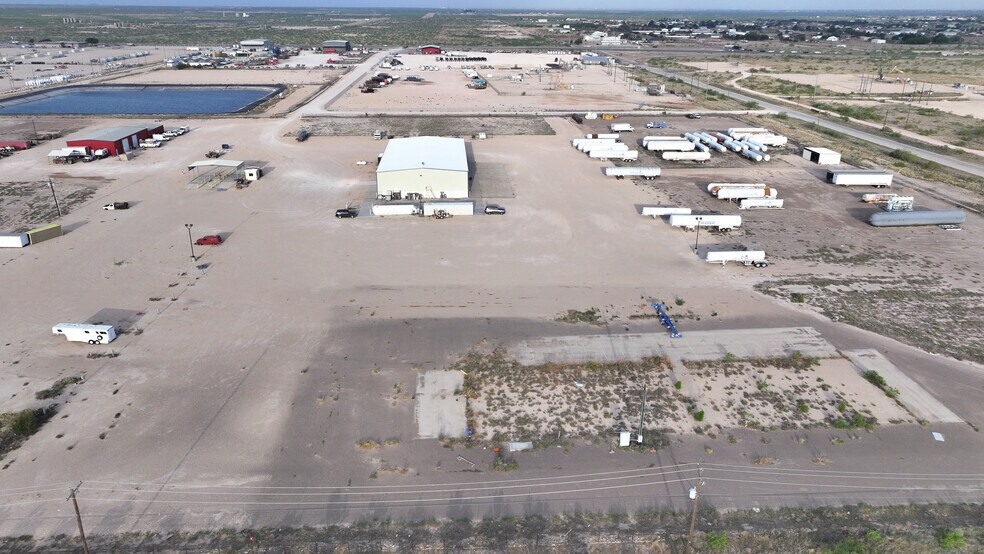 11308 W County Road 61, Midland, TX à vendre - Photo du bâtiment - Image 2 de 22