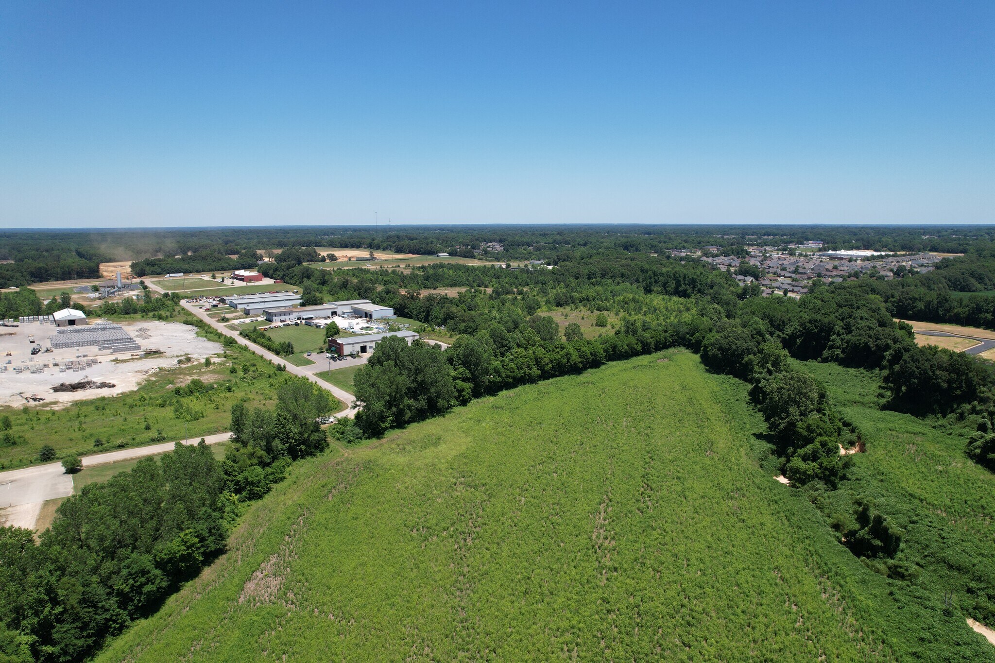 Bowers, Oakland, TN for sale Primary Photo- Image 1 of 10