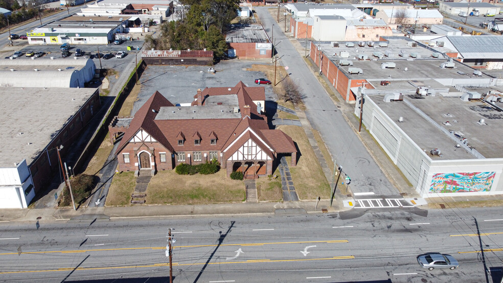 1015 13th St, Columbus, GA for sale - Primary Photo - Image 1 of 38