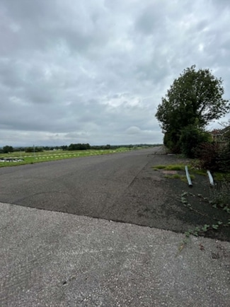 More details for Aintree Racecourse, Liverpool - Land for Lease