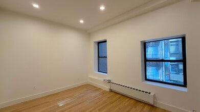 16 E 41st St, New York, NY à louer Photo intérieure- Image 2 de 5