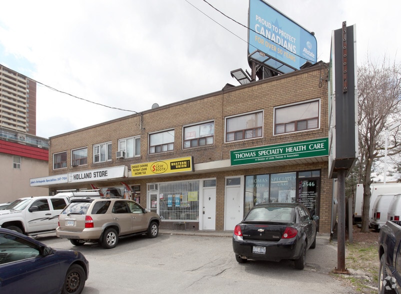 2540-2546 Weston Rd, Toronto, ON à vendre - Photo du bâtiment - Image 2 de 4