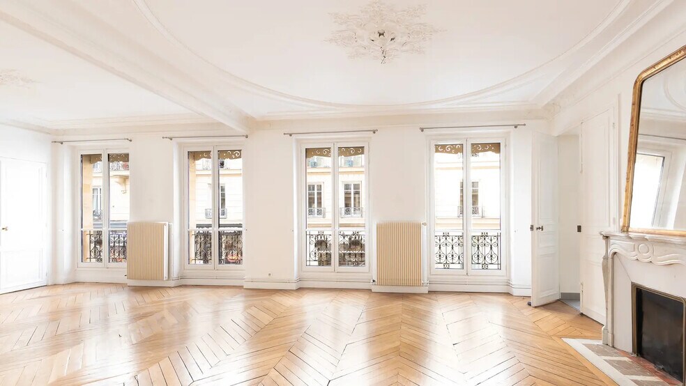 Office in Paris for sale - Interior Photo - Image 2 of 18