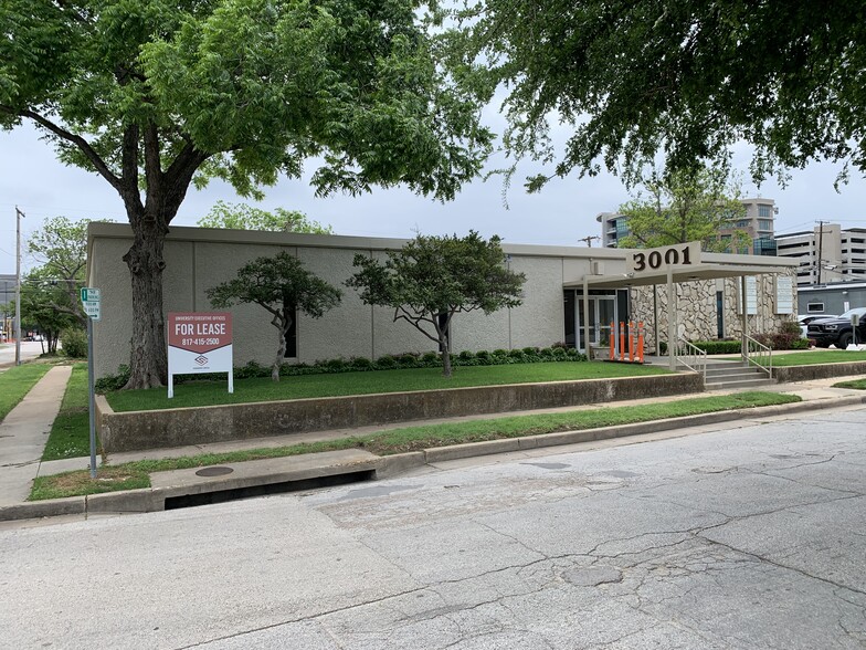 3001 W 5th St, Fort Worth, TX for lease - Building Photo - Image 2 of 4