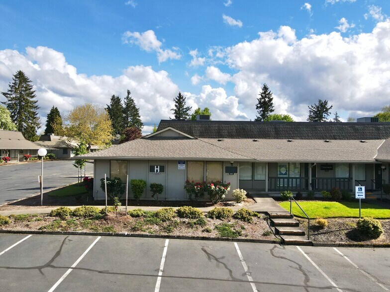 12724 SE Stark St, Portland, OR à vendre - Photo du bâtiment - Image 2 de 4