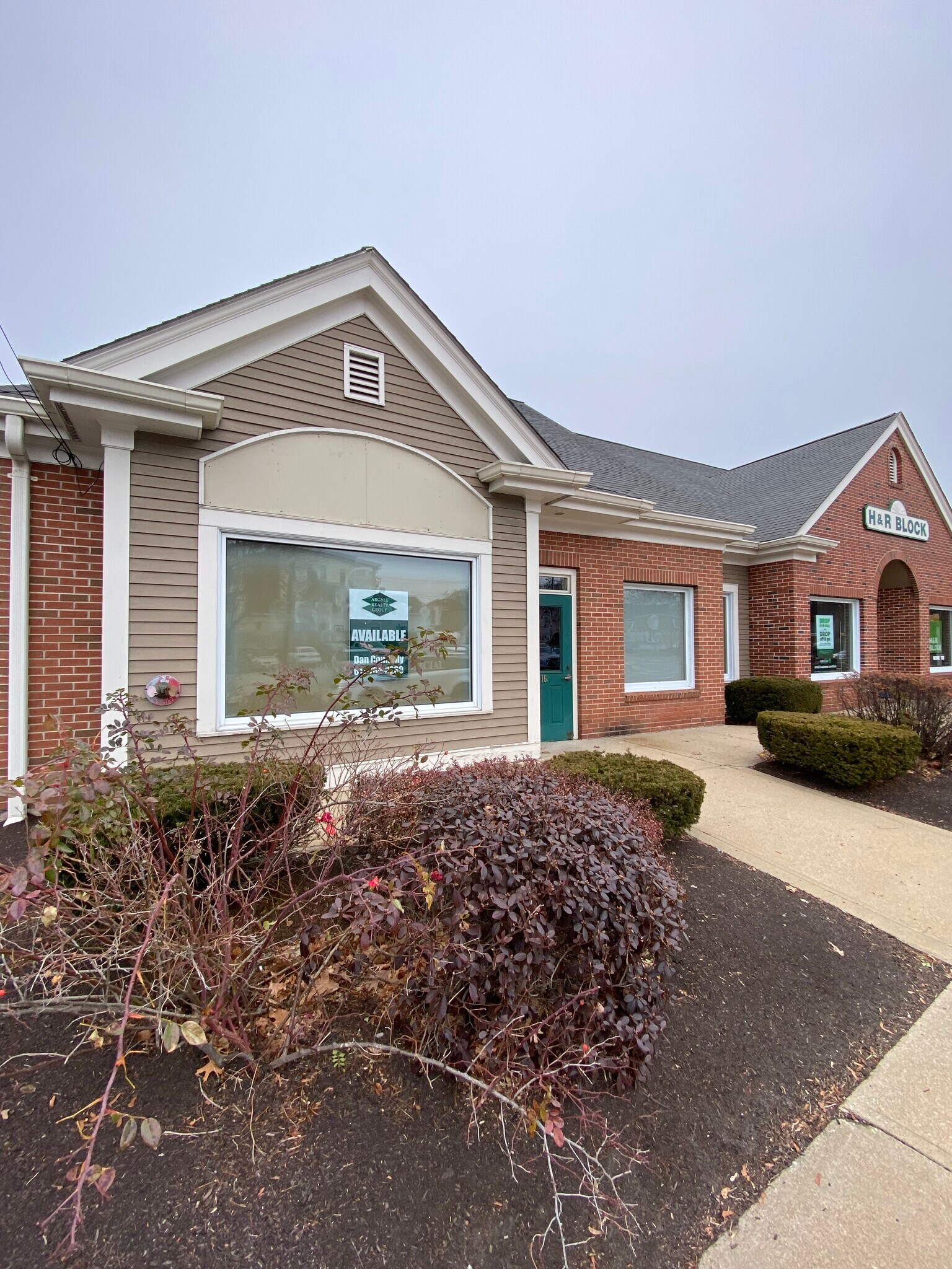 162-164 Sutton St, North Andover, MA for lease Building Photo- Image 1 of 7