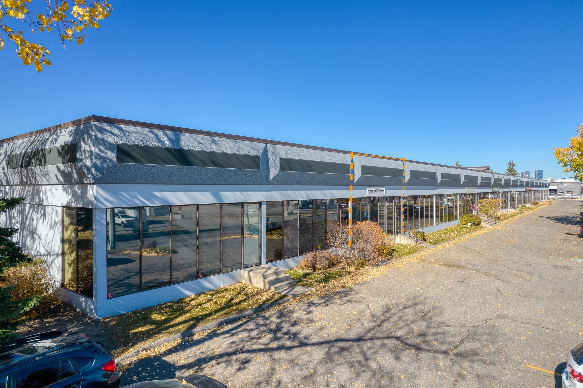 6041 4 St SE, Calgary, AB for sale Building Photo- Image 1 of 1