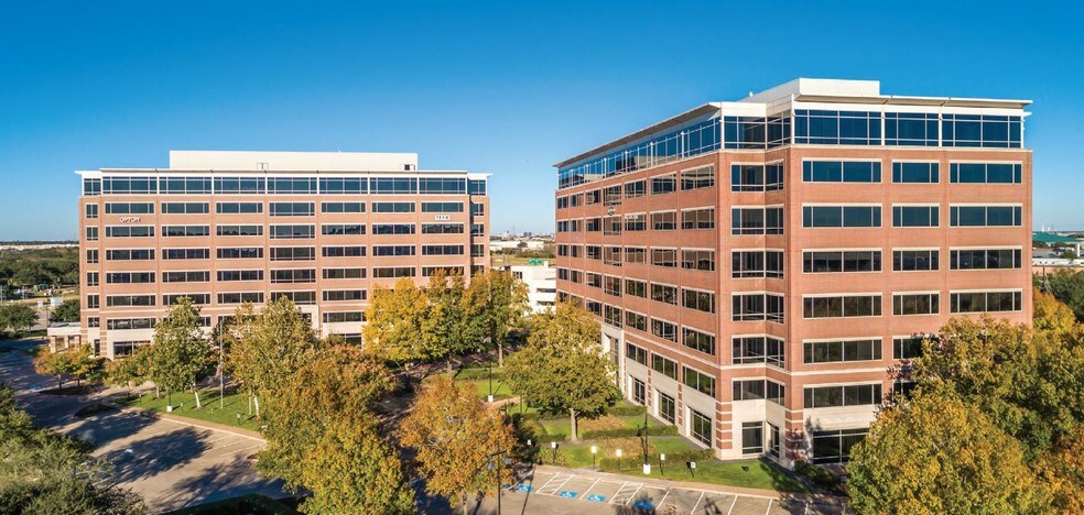 13131 Dairy Ashford Rd, Sugar Land, TX à louer - Photo du bâtiment - Image 2 de 10