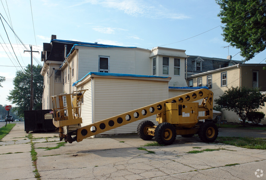 1547-1549 Dekalb St, Norristown, PA à louer - Photo du bâtiment - Image 3 de 13