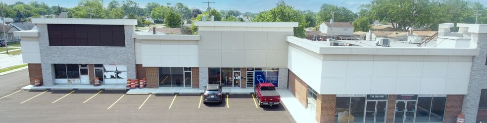 14605-14709 Northline Rd, Southgate, MI for lease - Building Photo - Image 2 of 7