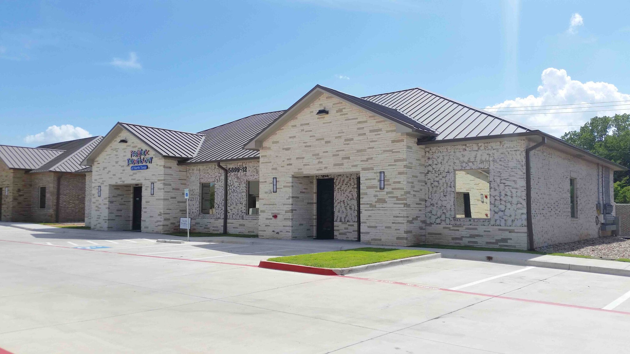 5899 Preston Rd, Frisco, TX à louer Photo du bâtiment- Image 1 de 3
