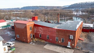 Plus de détails pour 328 W Front St, Berwick, PA - Commerce de détail à vendre