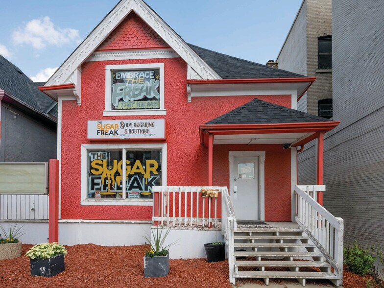 216 Osborne St, Winnipeg, MB for lease - Building Photo - Image 2 of 6