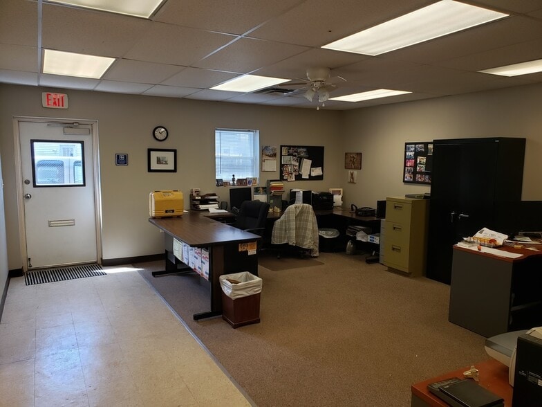 1311 Cox St, Baltimore, MD for sale - Building Photo - Image 3 of 18