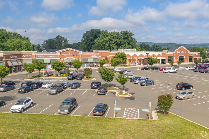 521 Fletcher Dr, Warrenton, VA for lease - Building Photo - Image 3 of 3