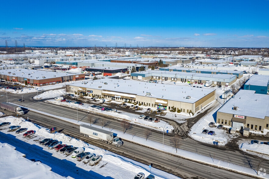 3401-3421 Boul Industriel, Laval, QC for lease - Aerial - Image 2 of 4