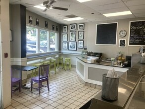 19 Main St, Hingham, MA à louer Photo du bâtiment- Image 2 de 5